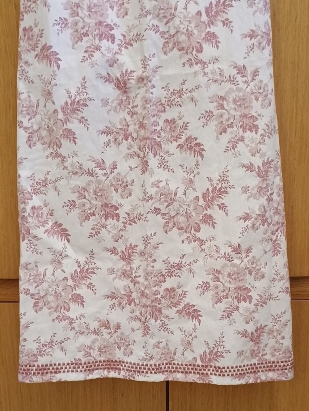 NWOT Laura Ashley Pink Floral "Annalise" Chef Apron - Picture 4 of 8